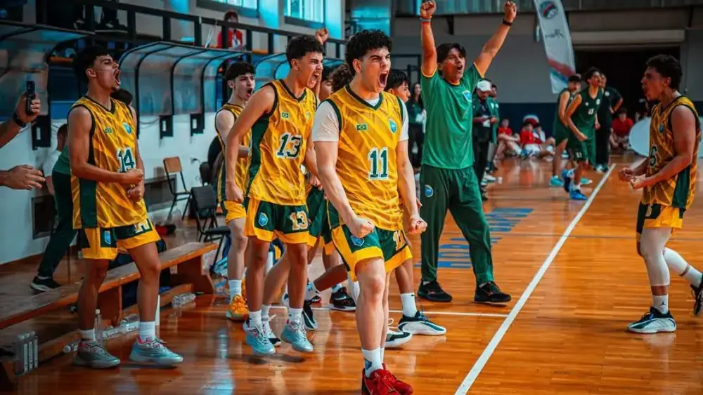 Basquete de MS leva Brasil às oitavas no Mundial Escolar