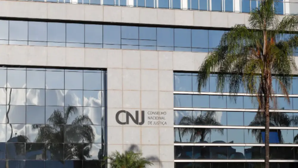 CNJ cria grupo para revisar salários de juízes