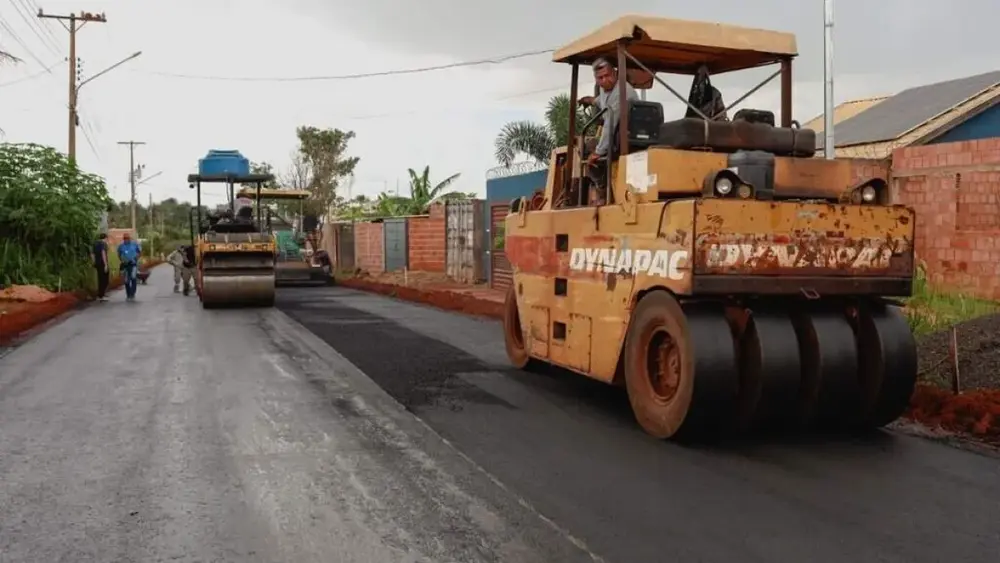 Prefeita homologa R$ 39,7 mi para asfalto em 10 bairros