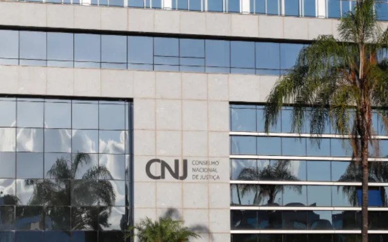 CNJ cria grupo para revisar salários de juízes