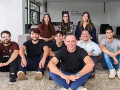 Inteligência Artificial do Google: agência prepara empresas