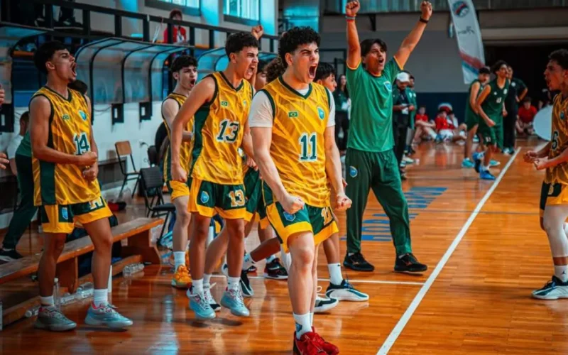 Basquete de MS leva Brasil às oitavas no Mundial Escolar