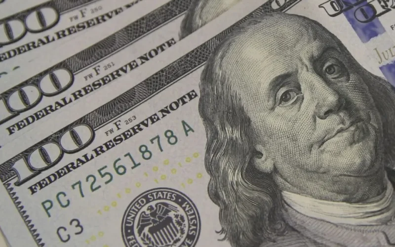 Dólar recua a R$ 5,17 com trégua no Oriente Médio