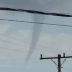 Nuvem funil surge em Sidrolândia antes de queda de temperatura