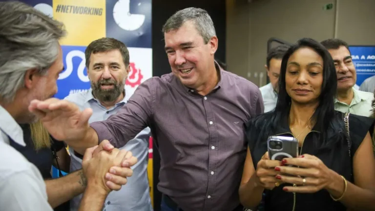 Riedel: do governo técnico ao comando político