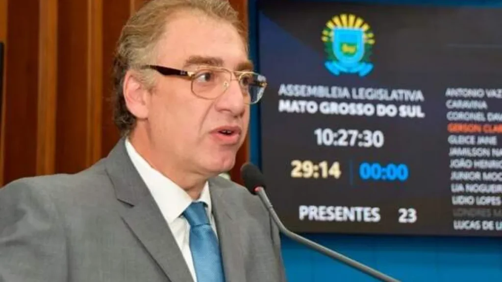 Defesa alega falta de mandado e adia decisão de Neno