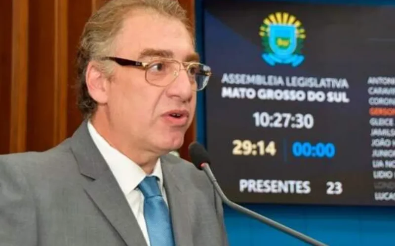 Defesa alega falta de mandado e adia decisão de Neno