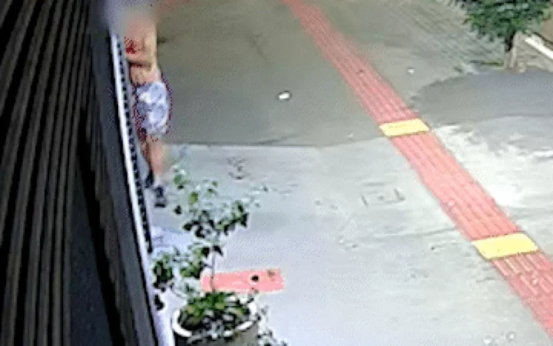 Homem morre a facadas e corre sangrando por quadra em Campo Grande