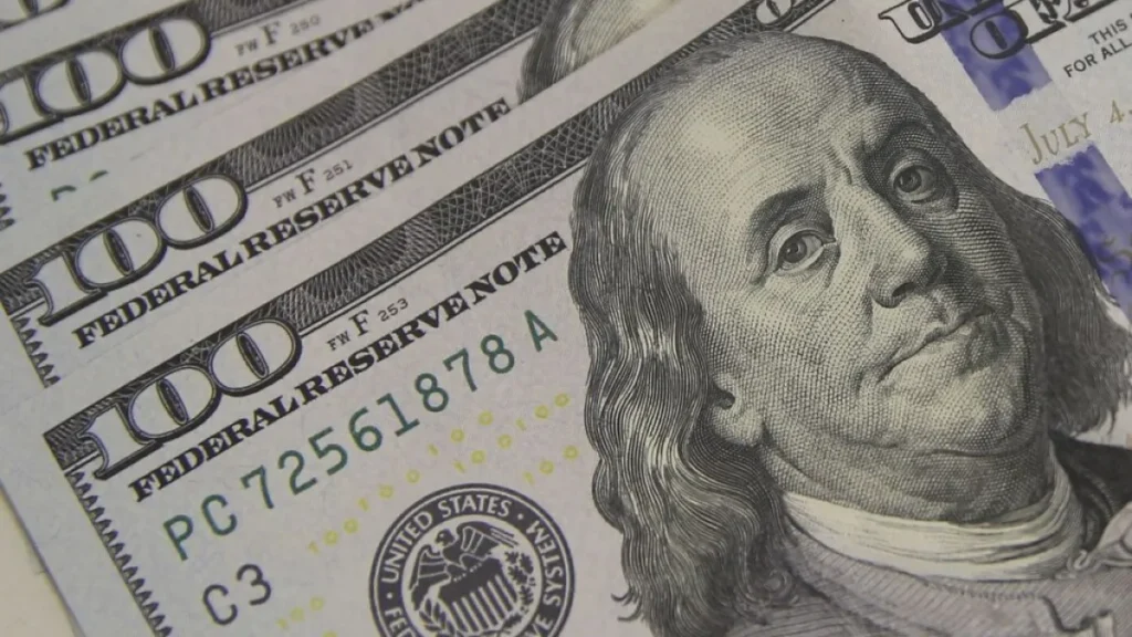 Dólar fecha a R$ 5,13 com tensão entre EUA e Irã