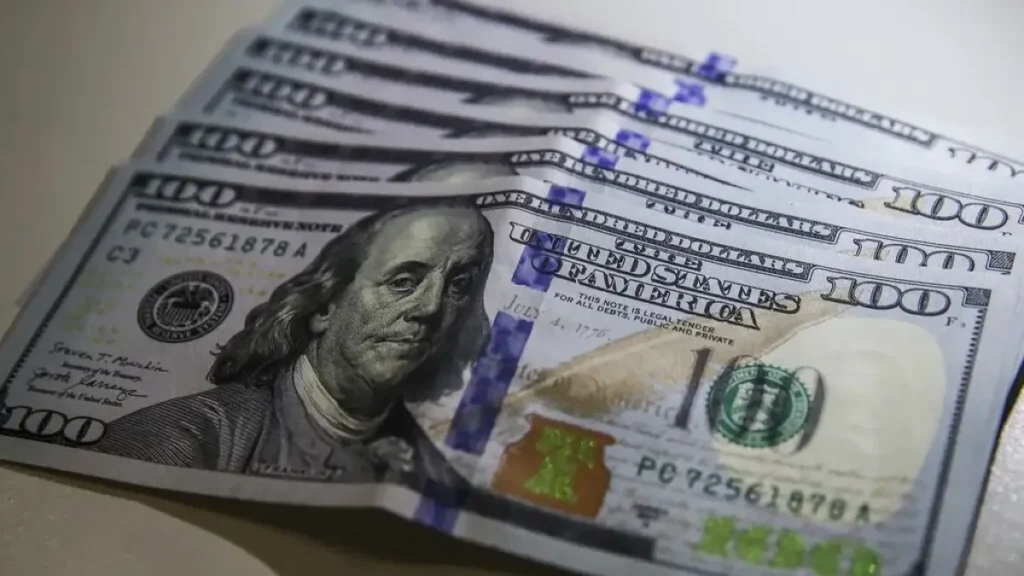 Dólar sobe a R$ 5,09 e Bolsa cai com tarifa dos EUA