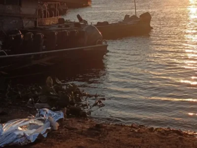 Colombiano morre afogado ao tentar pular entre barcos no Rio Paraguai