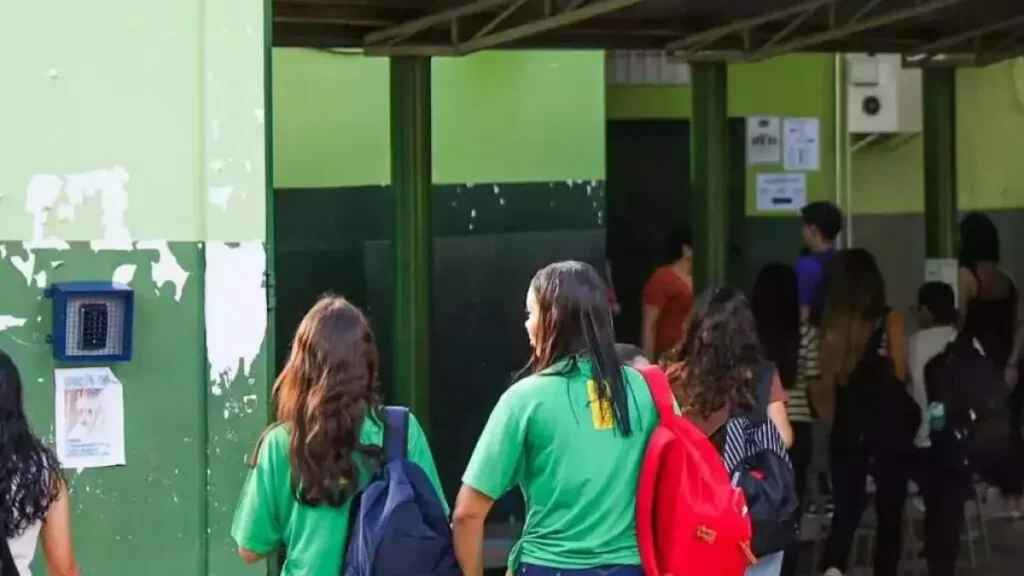 Governo convoca 215 novos estudantes para bolsa do MS Supera