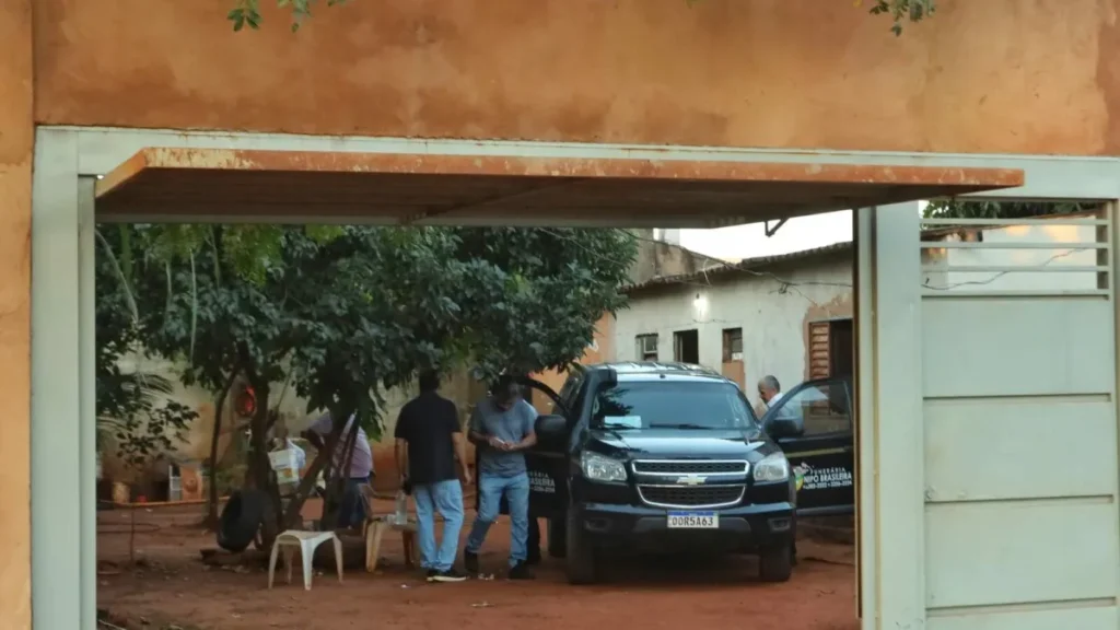 Homem morre horas após receber alta após ser baleado 4 vezes