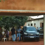 Homem morre horas após receber alta após ser baleado 4 vezes