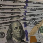 Dólar fecha a R$ 5,11 com alta de 0,60% na semana