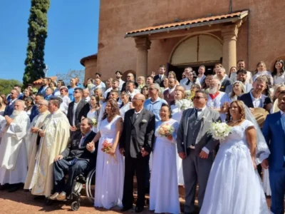 Casamento comunitário reúne 43 casais no Santuário da Capital