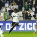 Atlético-MG vence Juventude no fim e avança às quartas da Copa do Brasil