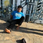 Homem é preso após esfaquear mulher e tentar golpeá-la no chão