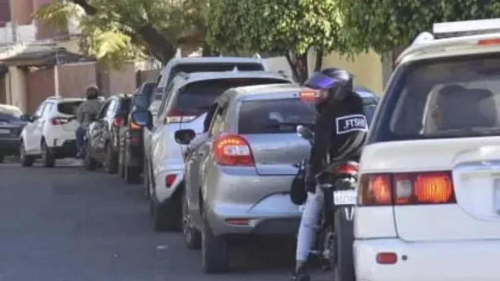 Falta de combustível na Bolívia gera filas de até 3 dias